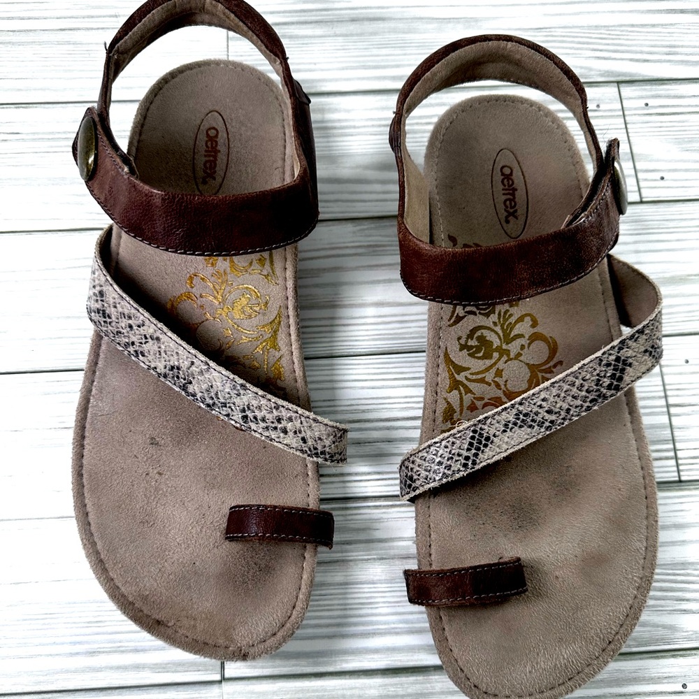 Aertex sandals white comfort shoes orthopedic shoes size 8.5 leather